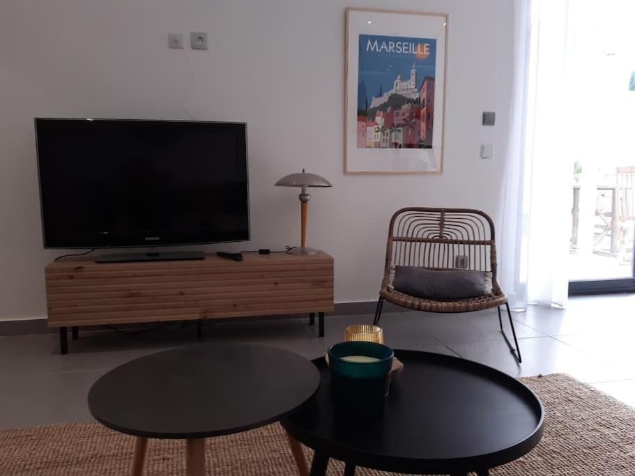 Grand Studio Avec Patio Марсилия Екстериор снимка