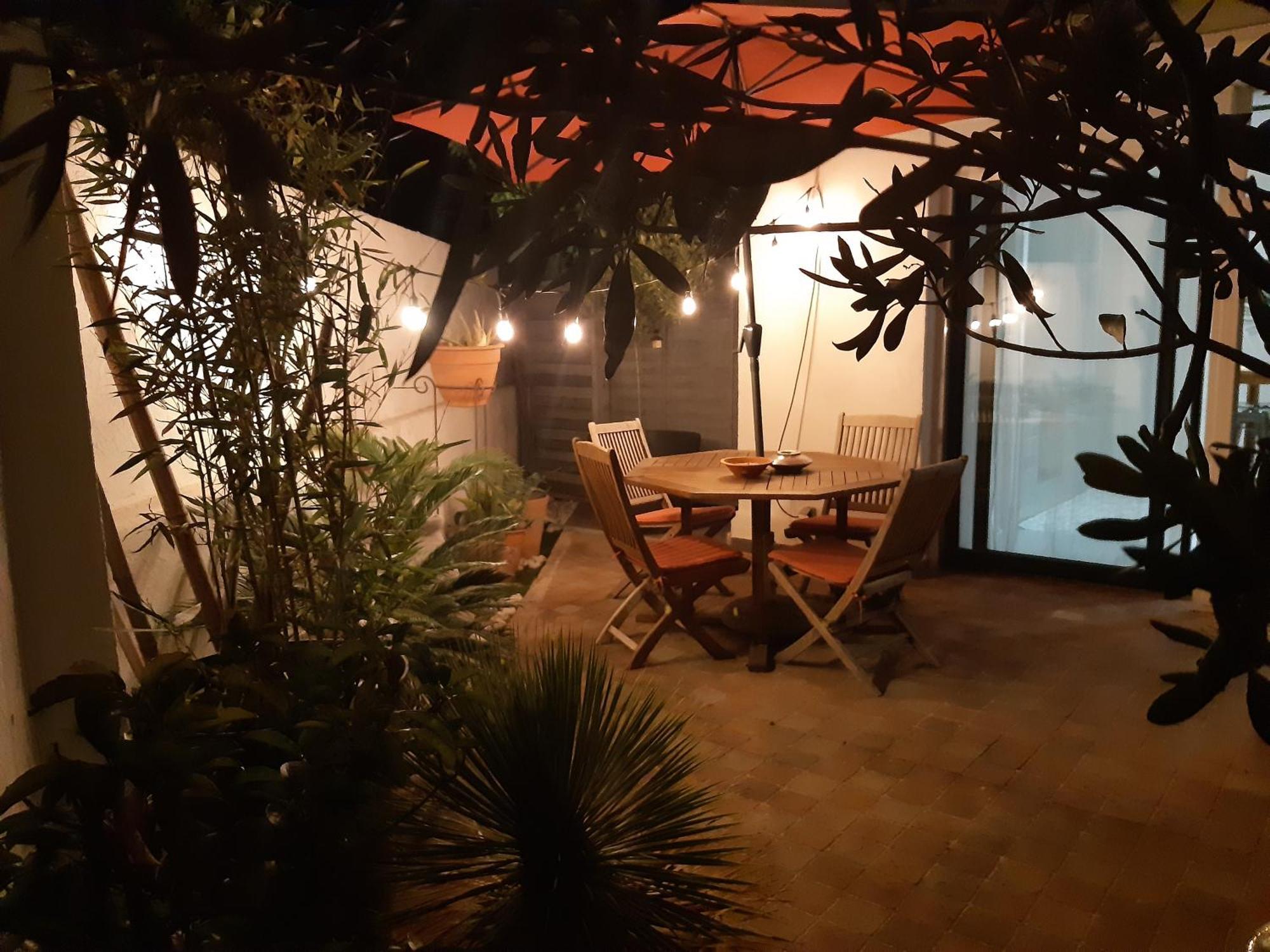 Grand Studio Avec Patio Марсилия Екстериор снимка